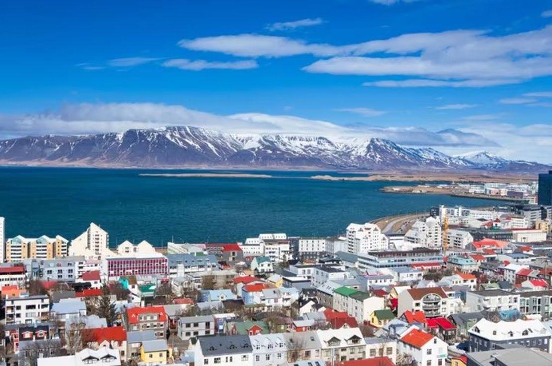tek-gunluk-reykjavik-rehberi-dunyanin-en-eski-kutuphanesi