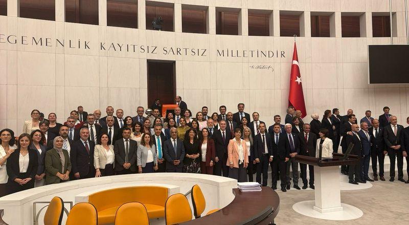 Çerçeve yasa ve sonrası: Muhalefetin düzenlemeye yönelik eleştirileri neler?