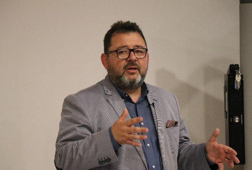 rasyonel-psikopatin-yazari-mesut-demirbilek-yapay-zeka-kotu