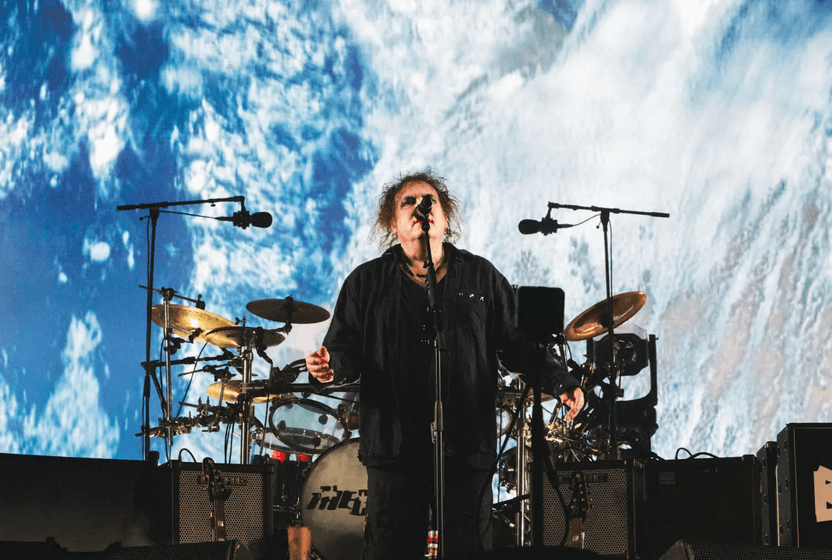 Rock En Seine sahnesinde dünyanın karanlığına karşı: 40 bin kişilik The Cure korosu